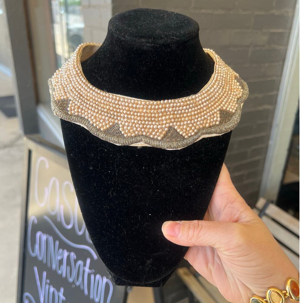 Vintage1950s art deco pearl beaded collar necklace